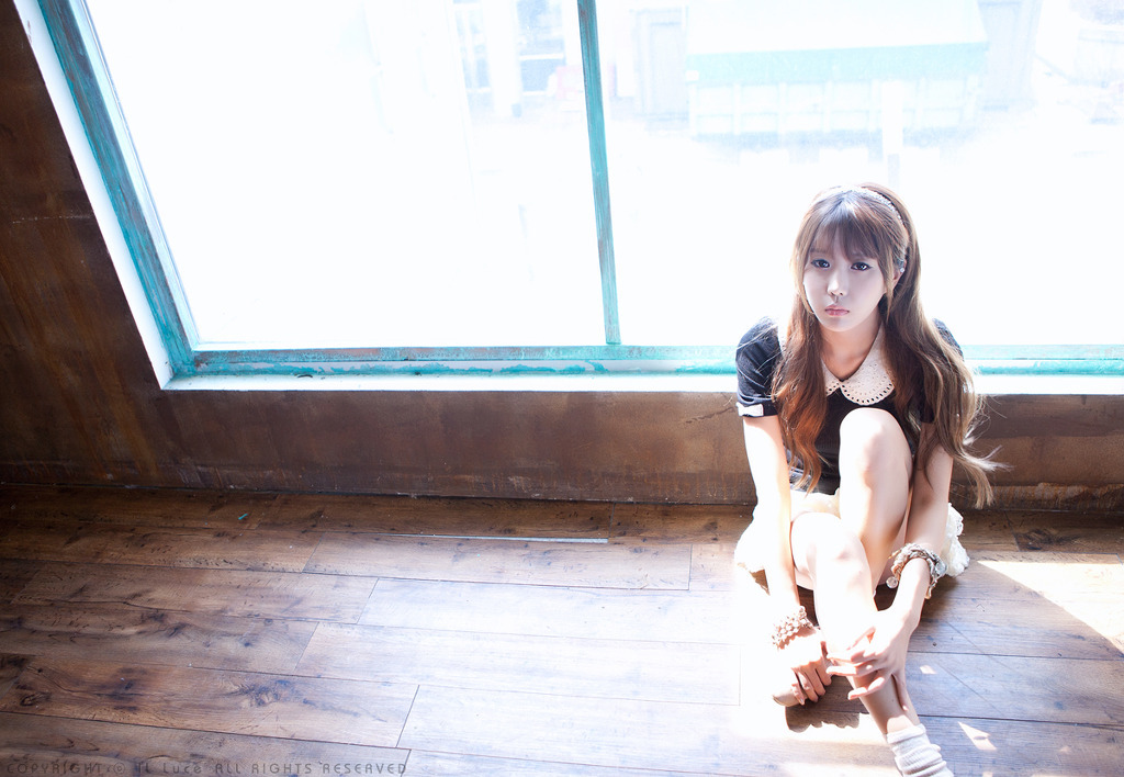 [网络收集] 2013.08.02 韩国MODEL许允美--光影下的美人